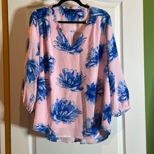 🩷🩵NWOT long sleeve blouse size XL p2p 23 rayon and tensel 🦋🌸